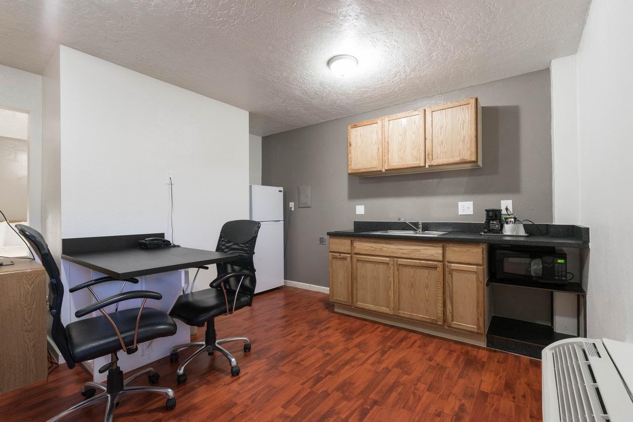 Little Suites Provo Extended Stay Exteriér fotografie